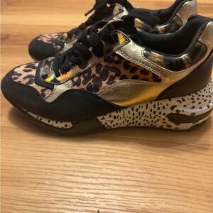 Steve Madden Black and Gold Leopard Sneakers